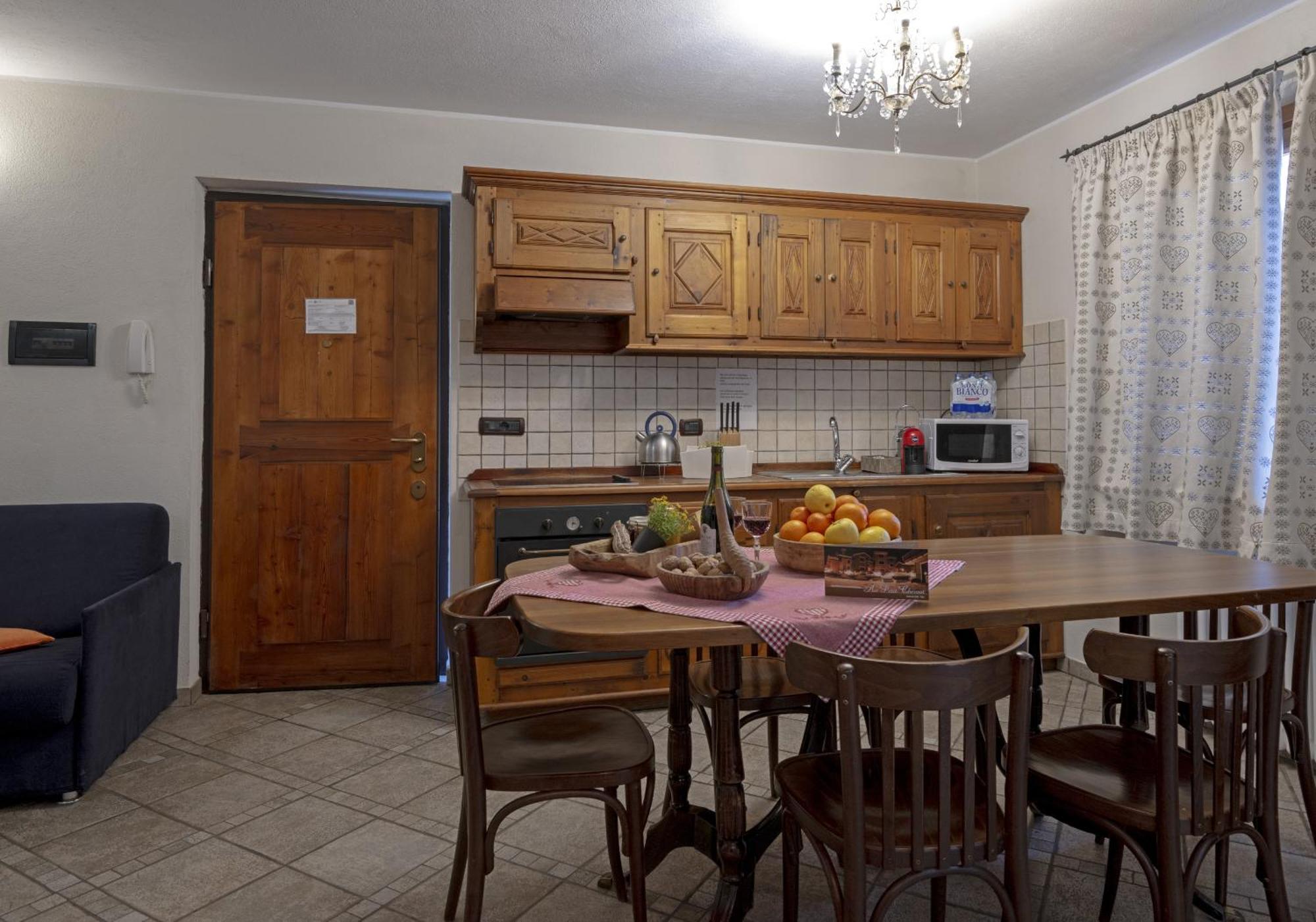 Au Petit Chevrot Aparthotel Cerise Екстериор снимка