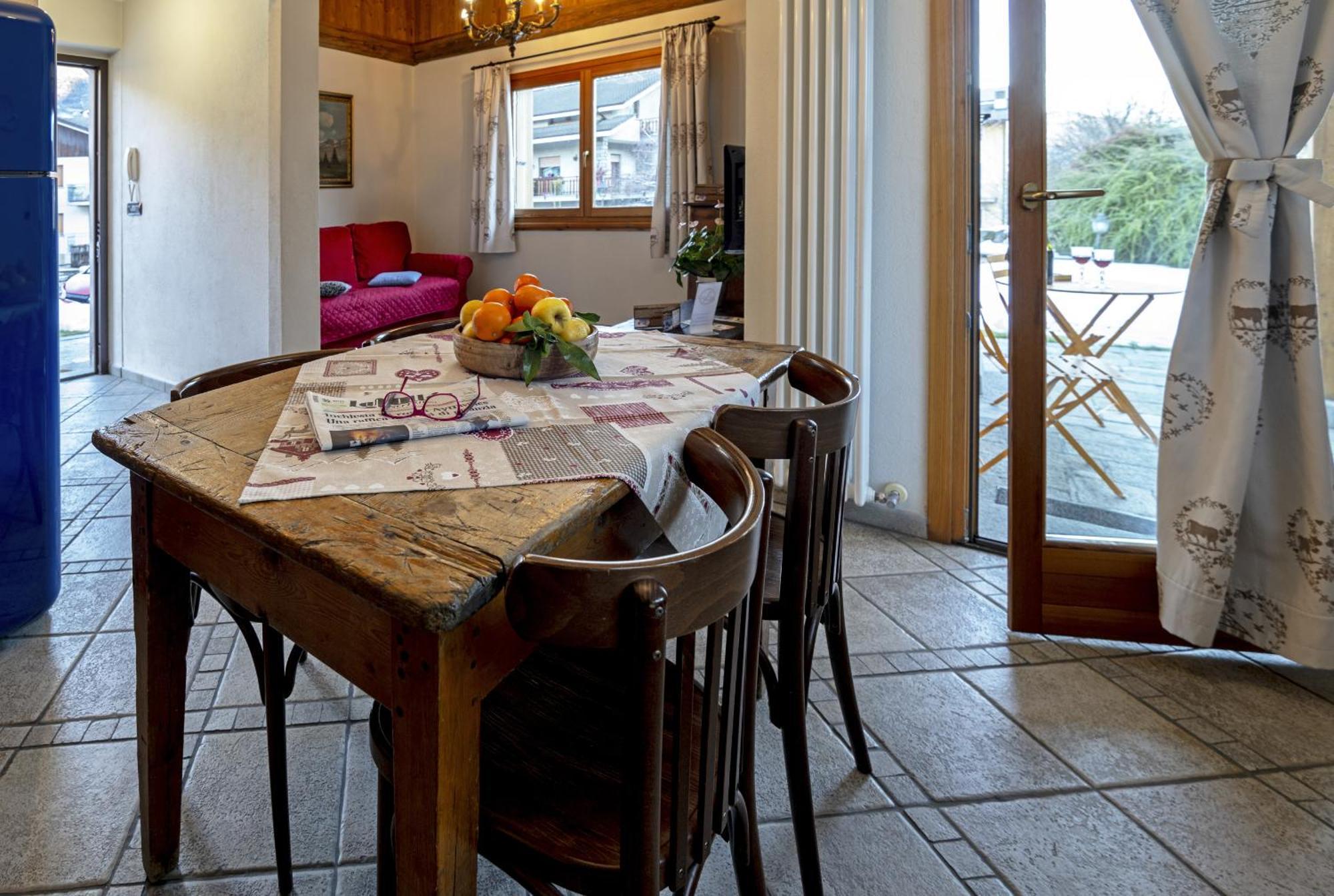 Au Petit Chevrot Aparthotel Cerise Екстериор снимка